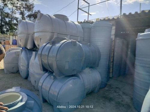 Citernes plastique votre eau de 200 litres à 10 000 litres