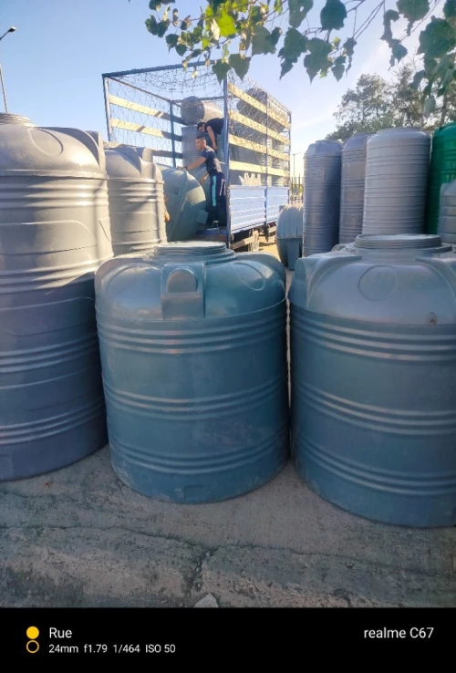Citernes plastique votre eau de 200 litres à 10 000 litres