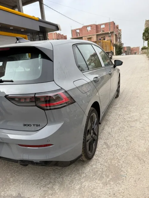 Volkswagen Golf 8.5 2025 R lien