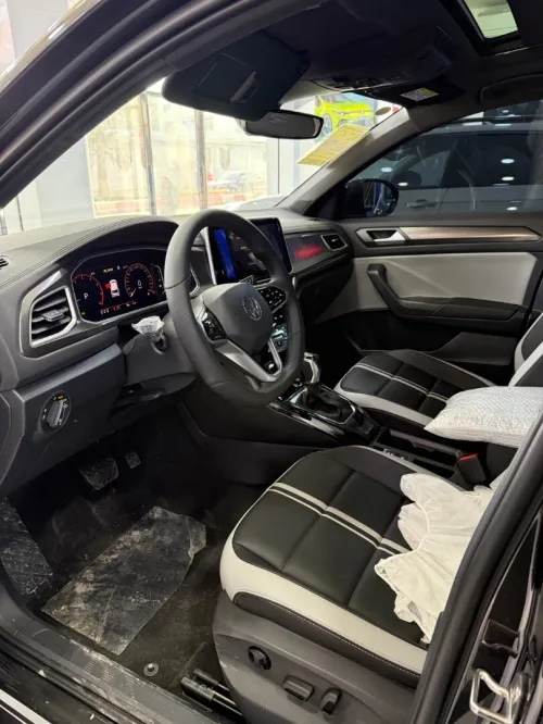 Volkswagen T-Roc 2025 R- Line Edition 