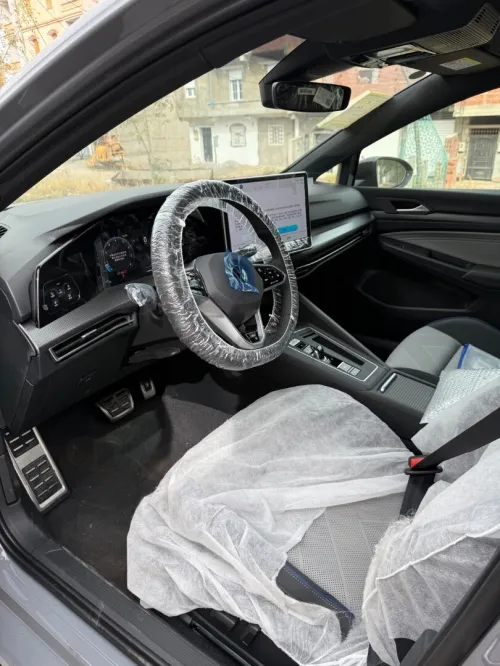 Volkswagen Golf 8.5 2025 R lien