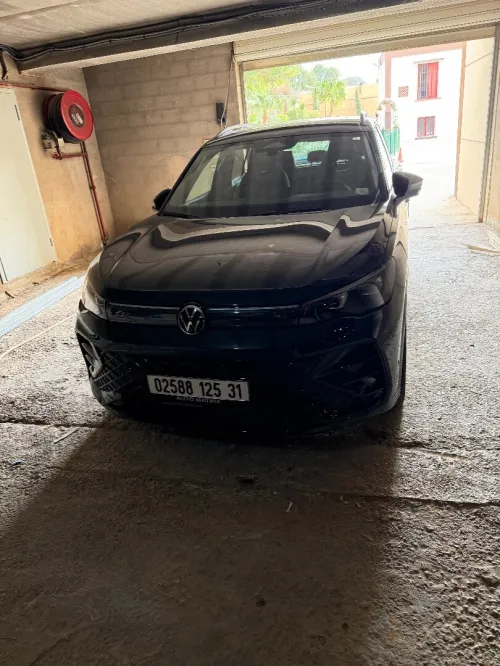 Volkswagen Tiguan 2025 R