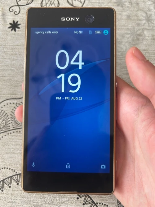 Sony Xperia M5
