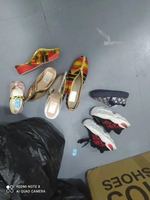 Lots de Chaussures pour enfants