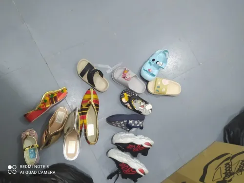 Lots de Chaussures pour enfants