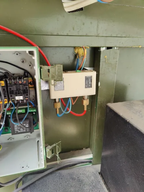 صيانة الات صناعية Maintenance des machines industrielles