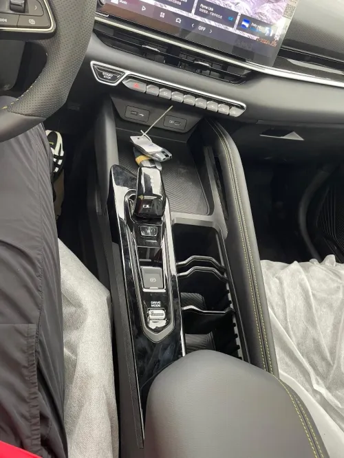 Geely Coolray 2026 
