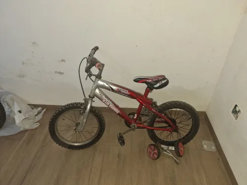 2 Velos taille 16 et 20