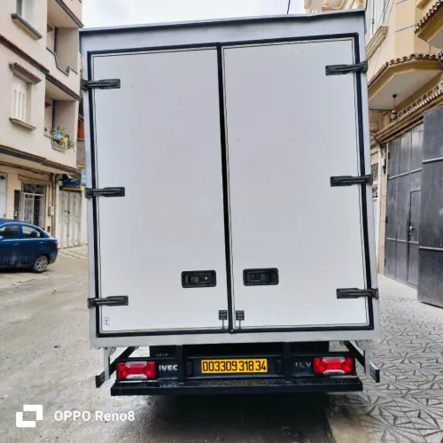IVECO 35-150 CONTENAIRE 2018