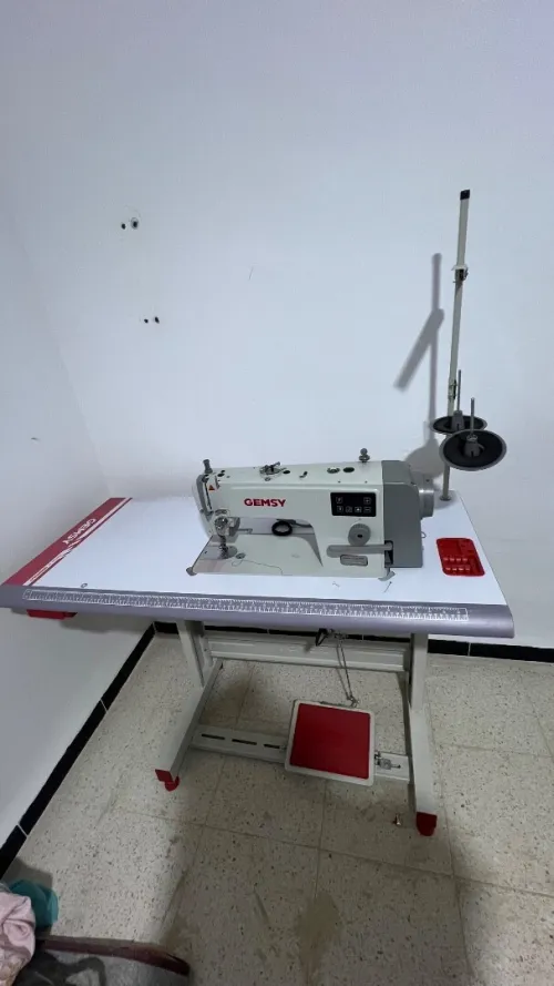 Machine à coudre 