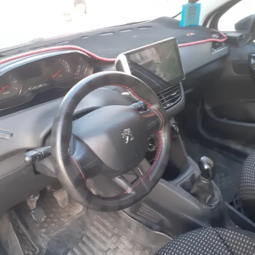 Peugeot 208 2014 Access