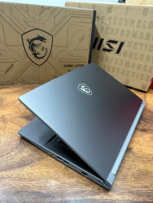 MSI Thin 15 B13UC