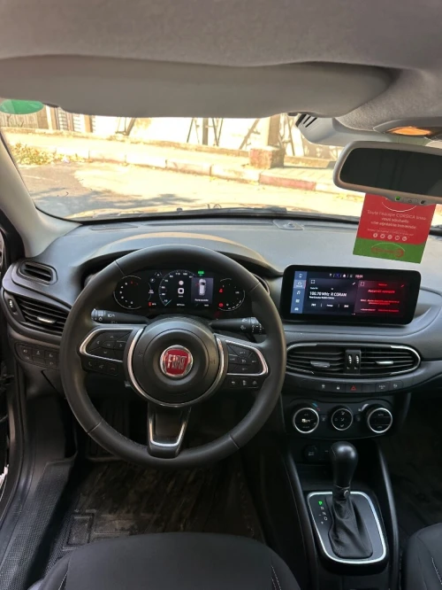 Fiat Tipo hatchback 2023 Cross