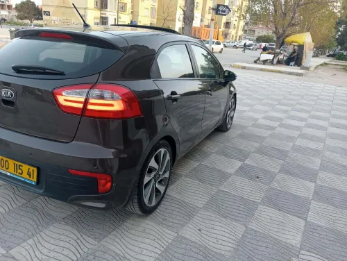 Kia Rio 5 portes 2015 