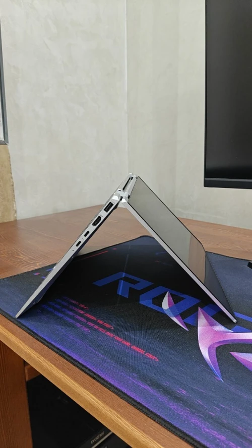 HP Elitebook 1040 x360 ( 2 en 1 )