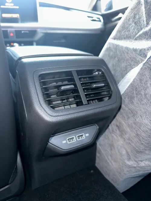 Volkswagen Bora 2025 300 Tsi