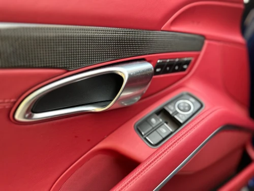 Porsche Boxster 718 2025 Style plus édition carbone