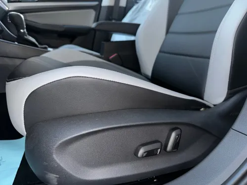 Volkswagen Bora 2025 300 Tsi