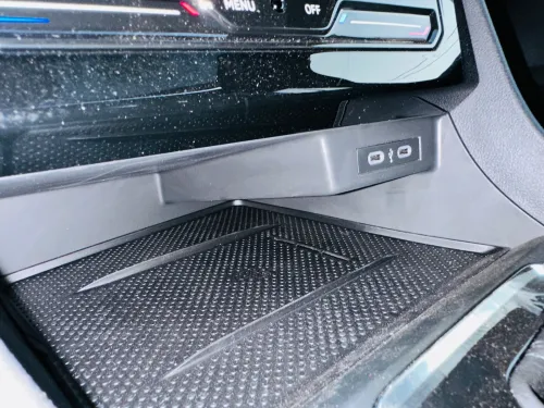 Volkswagen Bora 2025 300 Tsi