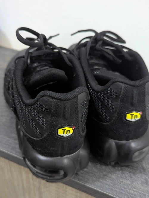 Nike tn blzck