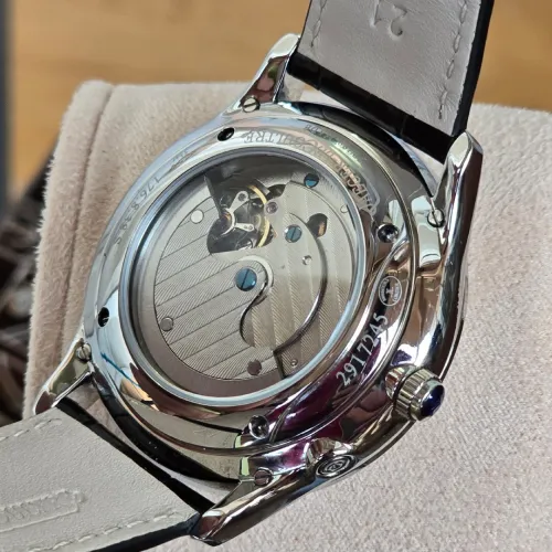 Montre Jaegre le Coultre Ultra Thin f Gris