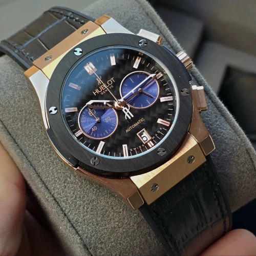 Montre Hublot fond Carbon