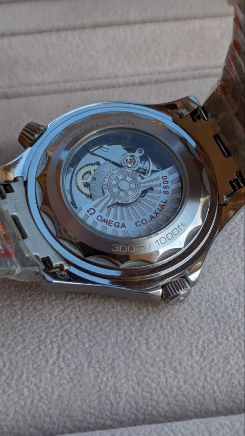 Montre Omega Seamaster Diver 300