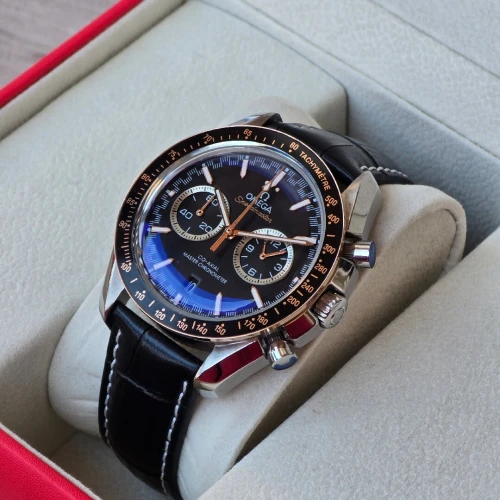Montre  Omega Speedmaster Racing CO-AXIAL Master Chronographe Coffret