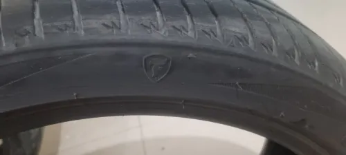 Firestone 225 40 R18 comme neuf