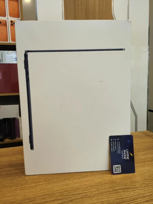 MacBook air m4 16/256gb