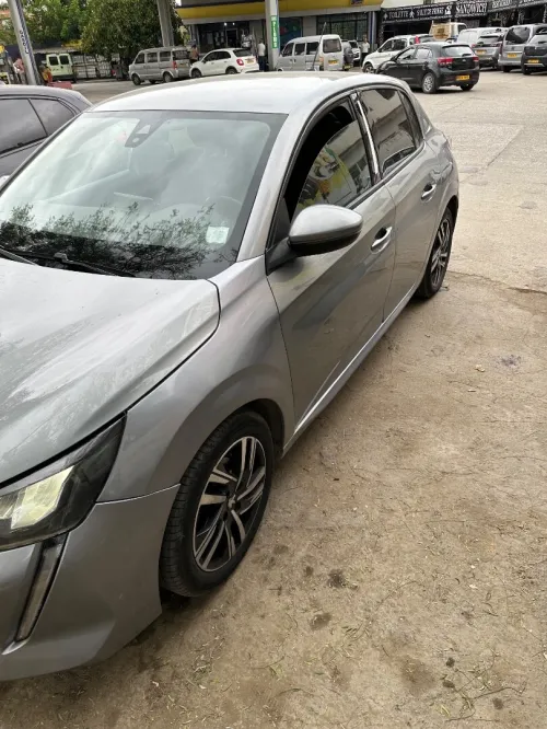 Peugeot 208 2022 Allure