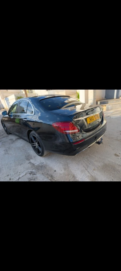 Mercedes Classe E 2017 AVANTGARDE Pack AMG