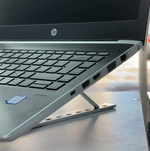 LAPTOP HP Probook G5 430 / I5-7GNR / 16 GB RAM / 256 SSD 