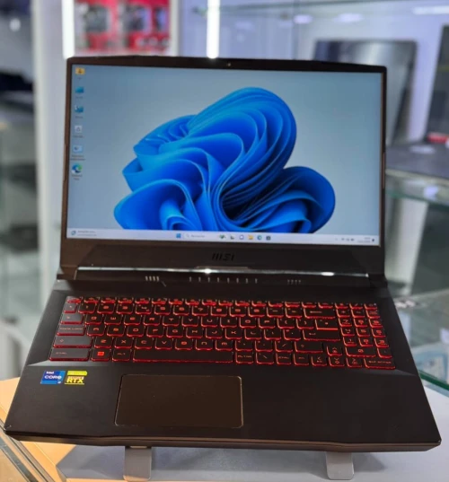 Pc Gaming MSI Katana GF66 / I7-11800H / 16 GB RAM / 512 SSD NVME / RTX 3060 6GB