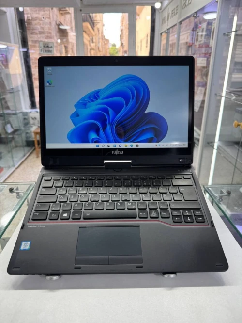LAPTOP 2IN1 FUJITSU LIFEBOOK T939 TACTILE 