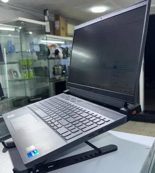 Laptop Gaming DELL G15 5520