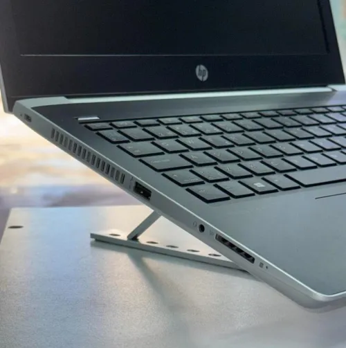 LAPTOP HP Probook G5 430 / I5-7GNR / 16 GB RAM / 256 SSD 