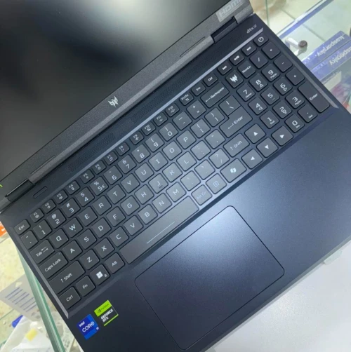 Laptop Gaming ACER PREDATOR(2024)Intel I9-14900HX/1tb SSD/NVIDIA RTX 4060 (8GB) /16 POUCES 165HZ 2K 