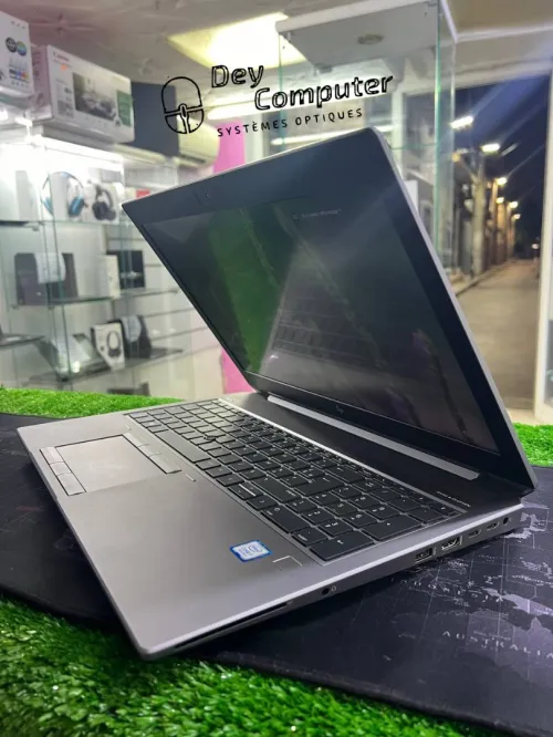 PC WORKSTATION Mobile HP ZBOOK 15 G5 / I7-8750H  / Nvidia Quadroo 4Gb 