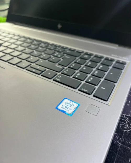 PC WORKSTATION Mobile HP ZBOOK 15 G5 / I7-8750H  / Nvidia Quadroo 4Gb 