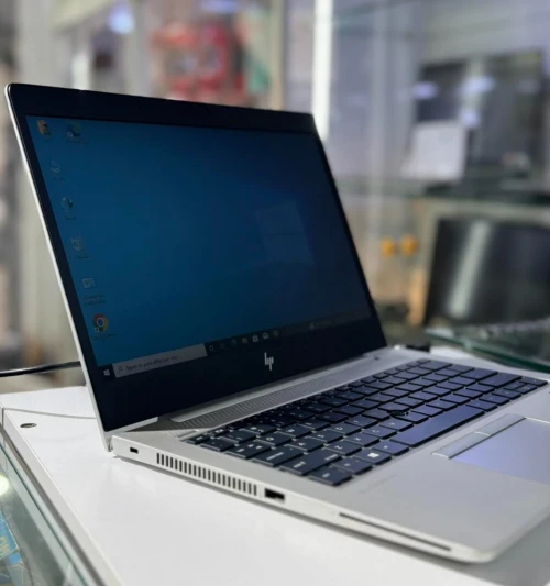 PC LAPTOP HP ELITEBOOK G5 830 / I5-7EME GNR / 512 GB SSD