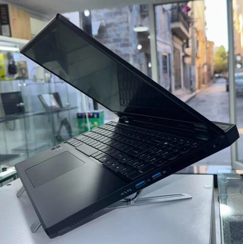 Laptop Gaming ACER PREDATOR(2024)Intel I9-14900HX/1tb SSD/NVIDIA RTX 4060 (8GB) /16 POUCES 165HZ 2K 