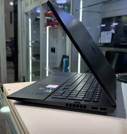 LAPTOP GAMING HP OMEN 16 / INTEL i7-11800H/ RTX 3050