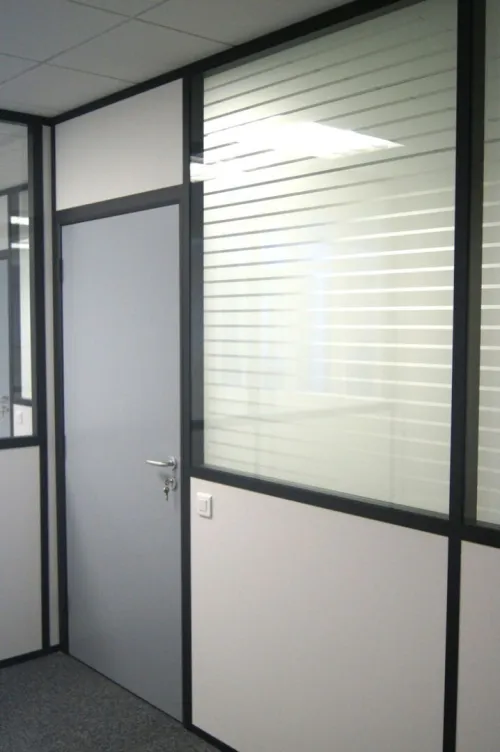 entreprise d'aménagement des espaces de travail (bureau, espace commercial ,showroom)