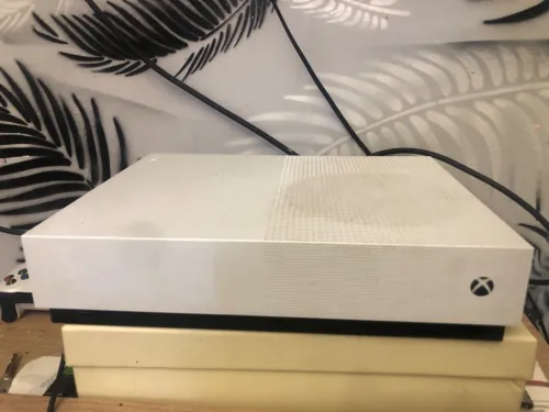Xbox One S