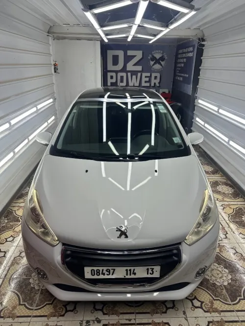 Peugeot 208 2014 Allure