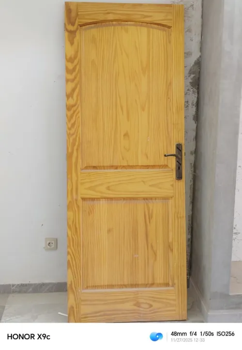 Vente portes en bois rouge