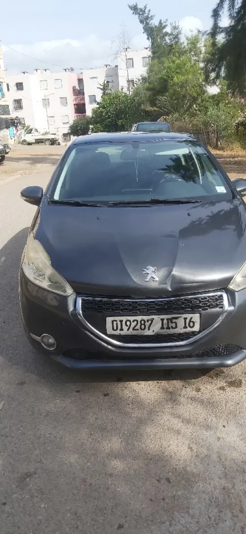 Peugeot 208 2015 Active Facelift