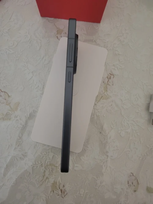 Oneplus Ace 5 (13r) Ace 5 (13r)