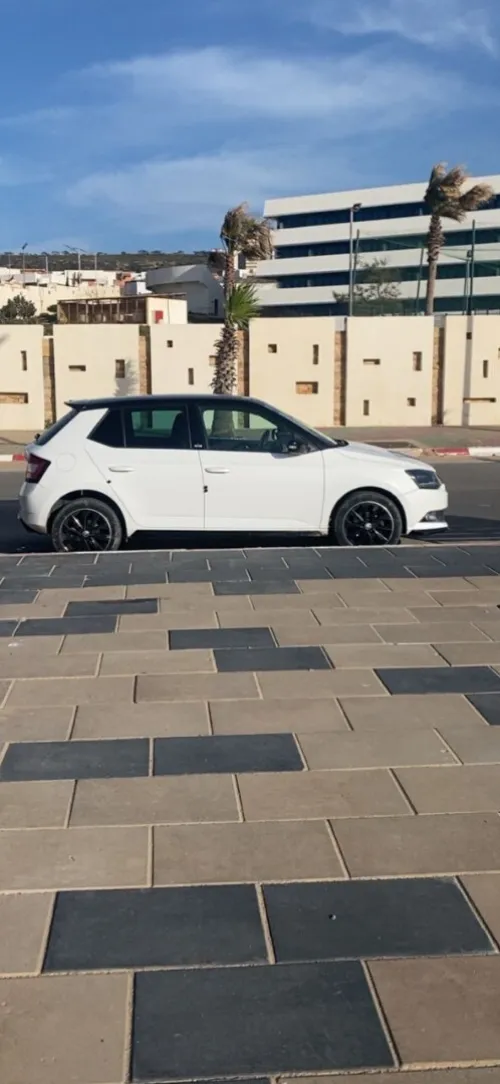 Skoda Fabia 2018 Style (avec toit panoramique)
